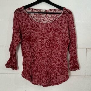 Eyeshadow red damask semisheer top, medium